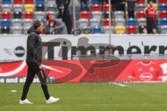 2.BL; Fortuna Düsseldorf - FC Ingolstadt 04; Niederlage, hängende Köpfe 3:0, Cheftrainer Rüdiger Rehm (FCI)