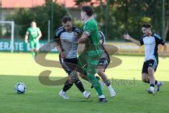 Bezirksliga - Saison 2025/26 - FC Gerolfing - TSV Ober./Unterh.stadt - David Polster (Nr.18 - TSV Ober-/Unterh.stadt) - David Simm grün Gerolfing - Foto: Meyer Jürgen
