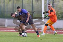 Kreisklasse - Saison 2025/26- TSV Ingolstadt Nord - MTV Ingolstadt - Mladen Marincic TW Ing Nord - Tiago Joia Tavares lila MTV - Bujar Eljezi schwarz Ing Nord Foto: Meyer Jürgen