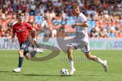 3. Liga; SpVgg Unterhaching - FC Ingolstadt 04; Angriff Benjamin Kanuric (8, FCI) Waidner Dennis (39 SpVgg)