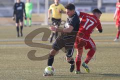 Bezirksfreundschaftsspiel - Saison 2024/25- TSV Gaimersheim - TSV Allershausen - Nico von Swiontek Brzezinski (Nr.17 - TSV Gaimersheim) - Alexander Holzmaier rot Allershausen - Foto: Meyer Jürgen