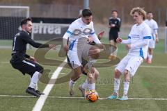 AUDI Amateuercup - Saison 2024/25 - TSV Etting - TSV Reichertshofen - Tobias Schiller schwarz Etting - Beyazit Bulut weiss Reichertshofen - Benjamin Zängerl weiss rechts Reichertshofen - Foto: Meyer Jürgen