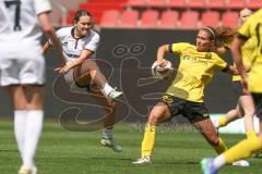 2. Bundesliga Frauen - Saison 2024/25 - FC Ingolstadt 04 Frauen - SV Weinberg - Pija Reininger (Nr.21 - FCI Frauen) - Haberäcker Leonie gelb Weinberg - Foto: Meyer Jürgen