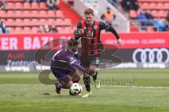 3. Liga; FC Ingolstadt 04 - VfB Stuttgart II; Foul dann Elfmeter Torwart Seimen Dennis (1 VFB) holt Sebastian Grönning (11, FCI) von den Beinen