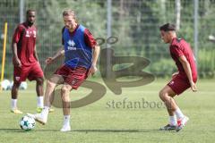 3. Liga; FC Ingolstadt 04 - Trainingsauftakt nach Sommerpause; Vinko Šapina (41, FCI) Emre Gül (5, FCI)
