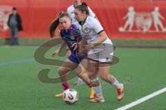 2. Bundesliga Frauen - Saison 2025/26 - FC Ingolstadt 04 Frauen - FSV Mainz - Leonie Hein (Nr.17 - FC Ingolstadt Frauen I) - Pageler Maja blau Mainz - Foto: Meyer Jürgen