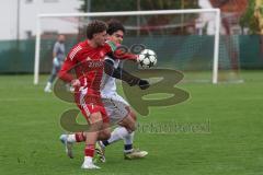 Kreisklasse - Saison 2025/26- Türk SV Ingolstadt - SV Lippertshofen - - Enis Kuqanaj rot Türkisch  links - Marc Funk weiss Lippertshofen -  Foto: Meyer Jürgen