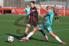 2. Bundesliga Frauen - Saison 2025/26 - FC Ingolstadt 04 Frauen - VFR SW Warbeyen  - Annika Kömm (Nr.25 - FC Ingolstadt Frauen I) - Hoevers Isa grün Warbeyen  - Foto: Meyer Jürgen