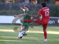 Landesliga - Saison 2026/27 - SV Manching - FC Memmingen II - Dominik Juric (Nr.19 - SV Manching) - Lopez Palomino Mario rot Memmingen - Foto: Meyer Jürgen