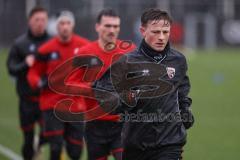 3. Liga; FC Ingolstadt 04 - Trainingsauftakt nach Winterpause; Lauf Challenge, vorne weg Moritz Seiffert (23, FCI) Dennis Borkowski (7, FCI) Ryan Malone (16, FCI) Sebastian Grönning (11, FCI)