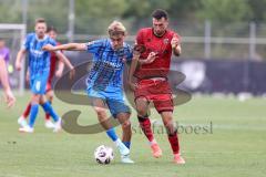 3. Liga; Testspiel; FC Ingolstadt 04 - 1. FC Heidenheim; Zweikampf Kampf um den Ball Lukas Fröde (34, FCI) Rothweiler Nick (33 HDH)