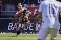 3. Liga; FC Ingolstadt 04 - Hallescher FC; Simon Lorenz (32, FCI)