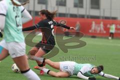 2. Bundesliga Frauen - Saison 2025/26 - FC Ingolstadt 04 Frauen - FFC Turbine Potsdam - Mara Winter (Nr.2 - FC Ingolstadt Frauen I) - Mahmoud Amani weiss Potsdam - Foto: Meyer Jürgen