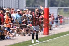 Testspiel; 3. Liga; FC Ingolstadt 04 - SSV Ulm; Yannick Deichmann (20, FCI) Einwurf