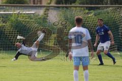 Kreisklasse - Saison 2024/25- TSV Großmehring - SV Oberstimm -  Der 1:0 Führungstreffer durch Sebastian Eisenberger blau Großmehring-  - Tomas Ruhland Torwart Oberstimm - jubel -  - Foto: Meyer Jürgen