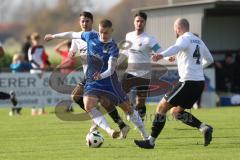 Kreisliga - Saison 2024/25- SV Hundszell - SV Menning -  - Philip Wolfsfellner blau Menning - Marcel Nicht weiss Hundszell - Foto: Meyer Jürgen