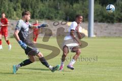 Bayernliga Nord - Saison 2024/25 - FC Ingolstadt 04 II - ASV Neumarkt - Guttenberger Nick Torwart Neumarkt - Micah Ham (Nr.25 - FCI U21) - Foto: Meyer Jürgen