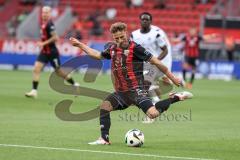 3. Liga; FC Ingolstadt 04 - SV Waldhof Mannheim; Flanke zum Tor Moritz Seiffert (23, FCI)