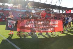3. Liga - Saison 2024/25 - FC Ingolstadt 04 - SV Wehen Wiesbaden - Das Spiel ist aus - Banner - Choreo - Torwart Marius  Funk (Nr.1 - FCI)- Foto: Meyer Jürgen