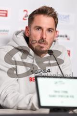 3. Liga; SC Verl - FC Ingolstadt 04; Pressekonferenz Cheftrainer Tobias Strobl (Verl) Interview