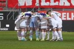 3. Liga - Saison 2024/25 - FC Ingolstadt 04 - SpVgg Unterhaching -  Die Mannschaft bildet einen Kreis vor dem Spiel -  - XXXXX - Foto: Meyer Jürgen