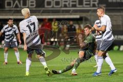 3. Liga; SV Sandhausen - FC Ingolstadt 04; Simon Lorenz (32, FCI) Torchance verpasst, schiesst Otto David (17 SVS) an, Girdvainis Edvinas (2 SVS)