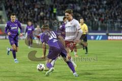 3. Liga; Erzgebirge Aue - FC Ingolstadt 04; Zweikampf Kampf um den Ball Julian Kügel (29, FCI) Seiffert Moritz (30 Aue)