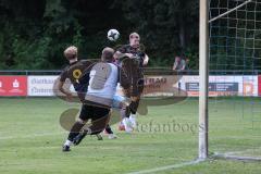 Kreisklasse - Saison 2024/25- SV Oberstimm - ST Scheyern-  - Lukas Berger schwarz Scheyern - Tomas Ruhland Torwart Oberstimm - Foto: Meyer Jürgen