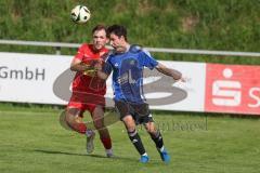 Kreisliga - Saison 2025/26- TSV Kösching - FC Mindelstetten - Simon Schweiger blau Mindelstetten - Benedikt Schneeberger rot Kösching - Foto: Meyer Jürgen