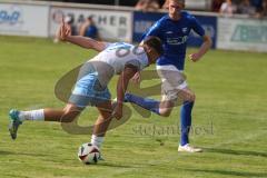 Kreisklasse - Saison 2024/25- TSV Großmehring - SV Oberstimm - Jonas Weidinger weiss Oberstimm - Dominic Schüren blau Großmehring - Foto: Meyer Jürgen