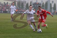 DFB -Pokal Frauen - Saison 2025/26 - FC Ingolstadt 04 Frauen - FC Bayern München - Lea Wolski (Nr.5 - FC Ingolstadt Frauen I) - Dunst Barabara rot Bayern - Foto: Meyer Jürgen