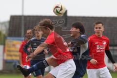 Kreisliga - Saison 2025/26- SV Hundszell - TV Münchsmünster - Leo Kreitmayer blau Münchsmünster - Matthias Weinzierl rot Hundszell - Foto: Meyer Jürgen