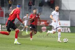 3. Liga; SV Wehen Wiesbaden - FC Ingolstadt 04; David Kopacz (29, FCI) Angriff Luckeneder Felix (33 SVWW)