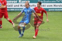 Kreisliga- Saison 2024/25- TSV Kösching - SV Hundszell - Alexander Seidl blau Hundszell - Stefan Winzinger rot Kösching - Foto: Meyer Jürgen