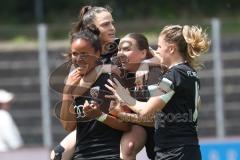 2. Bundesliga Frauen - Saison 2023/24 - FC Ingolstadt 04 Frauen - Turbine Potsdam - Der 1:0 Führungstreffer durch Samantha Stiglmaier (Nr.27 - FCI) - jubel - tor -  Melike Pekel (Nr.38 - FCI) - Katharina Böhm (Nr.25 - FCI) - Lisa Ebert (Nr.10 - FCI) - Fot