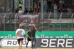 3.Liga - Saison 2023/2024 - Preußen Münster - FC Ingolstadt 04 -  Cheftrainer Michael Köllner (FCI) begrüßt die Fans - - Foto: Meyer Jürgen