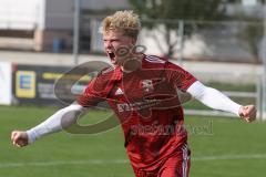 Kreisliga- Saison 2024/25- TSV Etting - TSV Altmannstein- Thomas Riegelsberger rot Altmannstein mit dem 0:1 Führungstreffer  - jubel - Foto: Meyer Jürgen