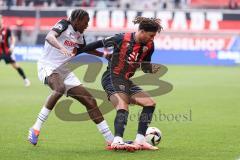 3. Liga; FC Ingolstadt 04 - SC Verl; Leon Guwara (6, FCI) Zweikampf Kampf um den Ball Onuoha Chilohem (27 SCV)