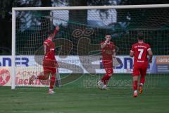 Landesliga - Saison 2024/25 - SV Manching - FSV Pfaffenhofen -  Der 0:2 Führungstreffer durch per Elfmeter durch Michael Senger rot Pfaffenhofen - jubel - Obermeier Thomas Torwart Manching - XXXXX - Foto: Meyer Jürgen