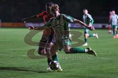 Landesliga - Saison 2025/26 - SV Manching - TSV Aindling - Luca Bienek (Nr.16 - SV Manching) - Dominic Robinson rot Aindling  - Foto: Meyer Jürgen