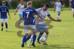 Kreisklasse - Saison 2024/25- TSV Großmehring - SV Oberstimm - Nico Zirngibl weiss Oberstimm - Maximilian Samweber blau Großmehring - Foto: Meyer Jürgen