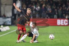 3. Liga; SC Verl - FC Ingolstadt 04; Zweikampf Kampf um den Ball Yannick Deichmann (20, FCI) Stark Julian (7 Verl)