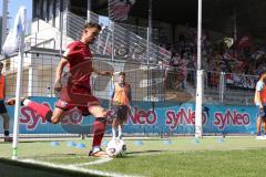 3. Liga - Saison 2025/26 - TSG Hoffenheim II - FC Ingolstadt 04  - Carlsen Frederic Bennedsgaard (Nr.8 - FCI) beim Eckball - XXXXX - Foto: Meyer Jürgen