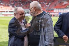 3. Liga; FC Ingolstadt 04 - VfB Lübeck; Ehrung Verabschiedung Erich Kolinsky und Vorsitzender des Vorstandes Peter Jackwerth (FCI)