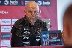 3. Liga; FSV Zwickau - FC Ingolstadt 04; Pressekonferenz Cheftrainer Ronny Thielemann (FSV) nach dem 2:0 Sieg