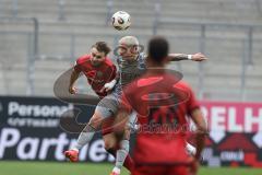 3. Liga; FC Ingolstadt 04 - Alemannia Aachen; Zweikampf Kampf um den Ball Jasper Maljojoki (23, FCI) Castelle Niklas (44 AA)