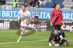 3. Liga; SV Wehen Wiesbaden - FC Ingolstadt 04; Sebastian Grönning (11, FCI) Schuß Tor Jubel Treffer Janitzek Justin (15 SVWW) Torwart Stritzel Florian (16 SVWW)