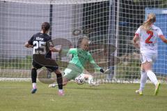 2. Bundesliga Frauen - Saison 2025/26 - FC Ingolstadt 04 Frauen - FCB München II - Annika Kömm (Nr.25 - FC Ingolstadt Frauen I) vergibt eine 100% Torchance - Klink Anna TW FCB - XXXXX - Foto: Meyer Jürgen