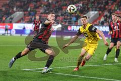 3. Liga; FC Ingolstadt 04 - Borussia Dortmund II; Mladen Cvjetinovic (19, FCI) Lelle David (27 BVB2) Zweikampf Kampf um den Ball