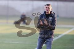 3. Liga; Testspiel; SpVgg Greuther Fürth - FC Ingolstadt 04 - Cheftrainer Michael Köllner (FCI) an der Seitenlinie, Spielerbank